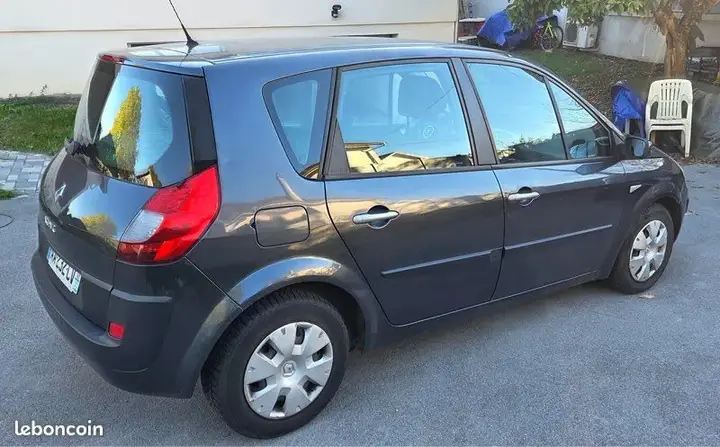 Renault Megane 2009 photo 3