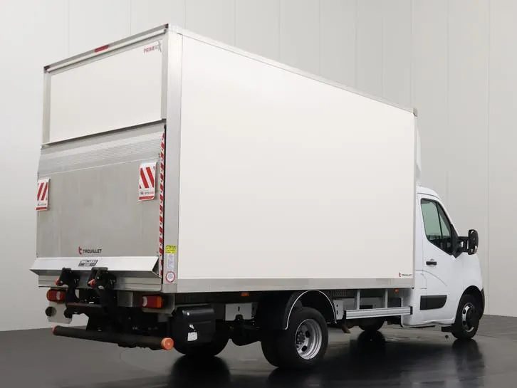 Renault Master 2024 photo 2