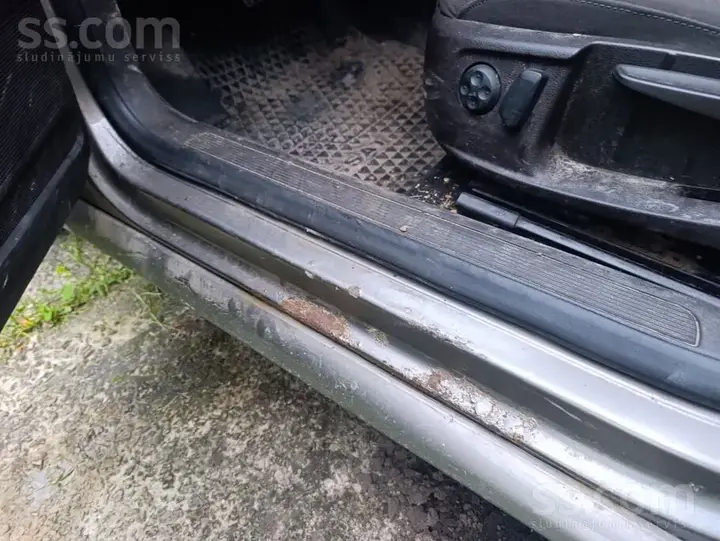 Volkswagen Passat 2011 photo 5