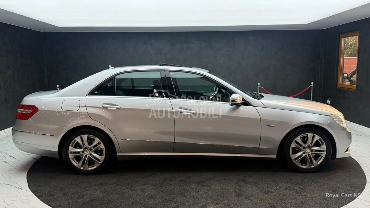 Mercedes-Benz E-Class 2010 photo 4