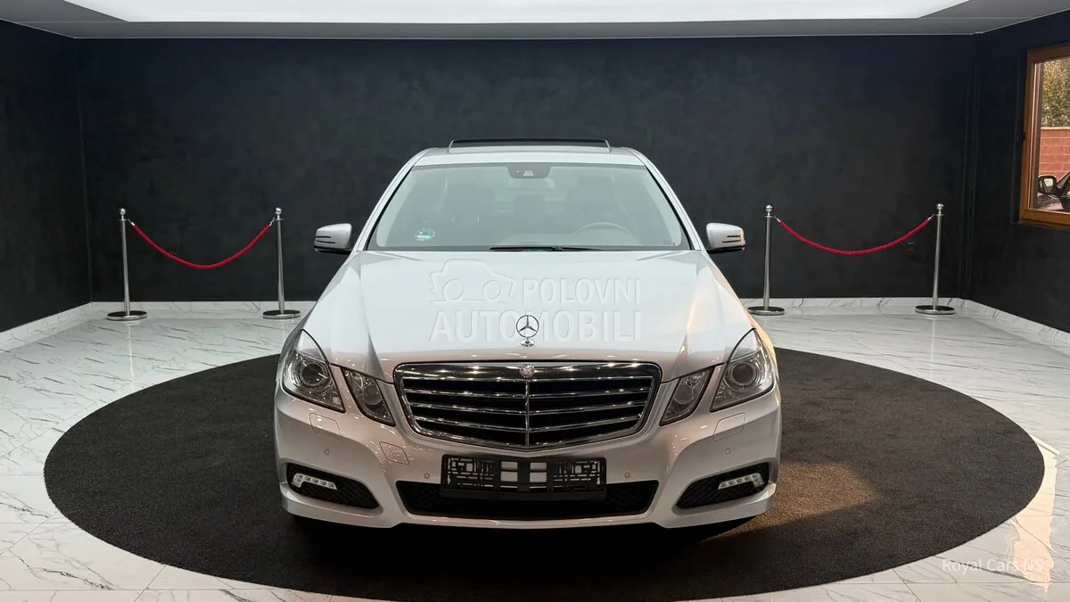 Mercedes-Benz E-Class 2010 photo 2