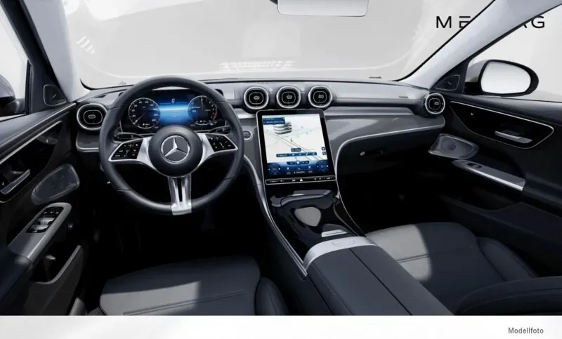 Mercedes-Benz C-Class 2024 photo 3