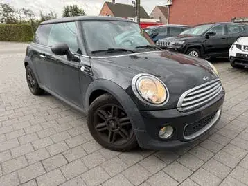 Mini One 2013 photo 2