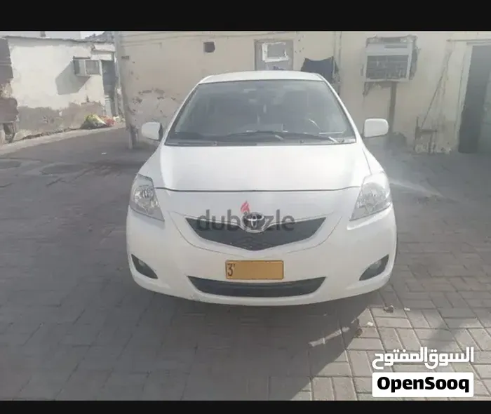 Toyota Yaris 2012 photo 3