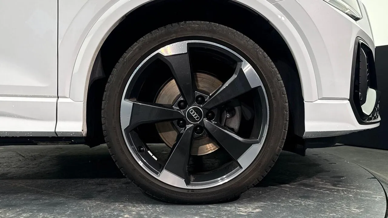 Audi Q2 2023 photo 5