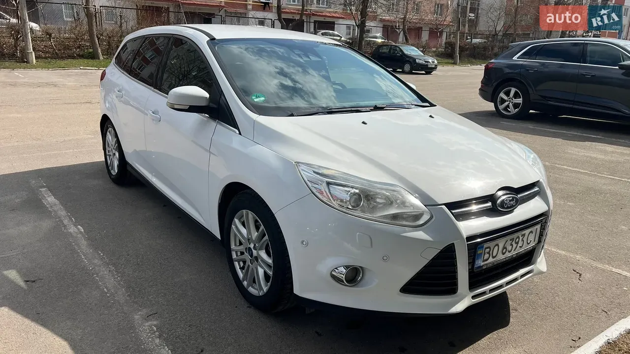 Ford Focus 2012 photo 3
