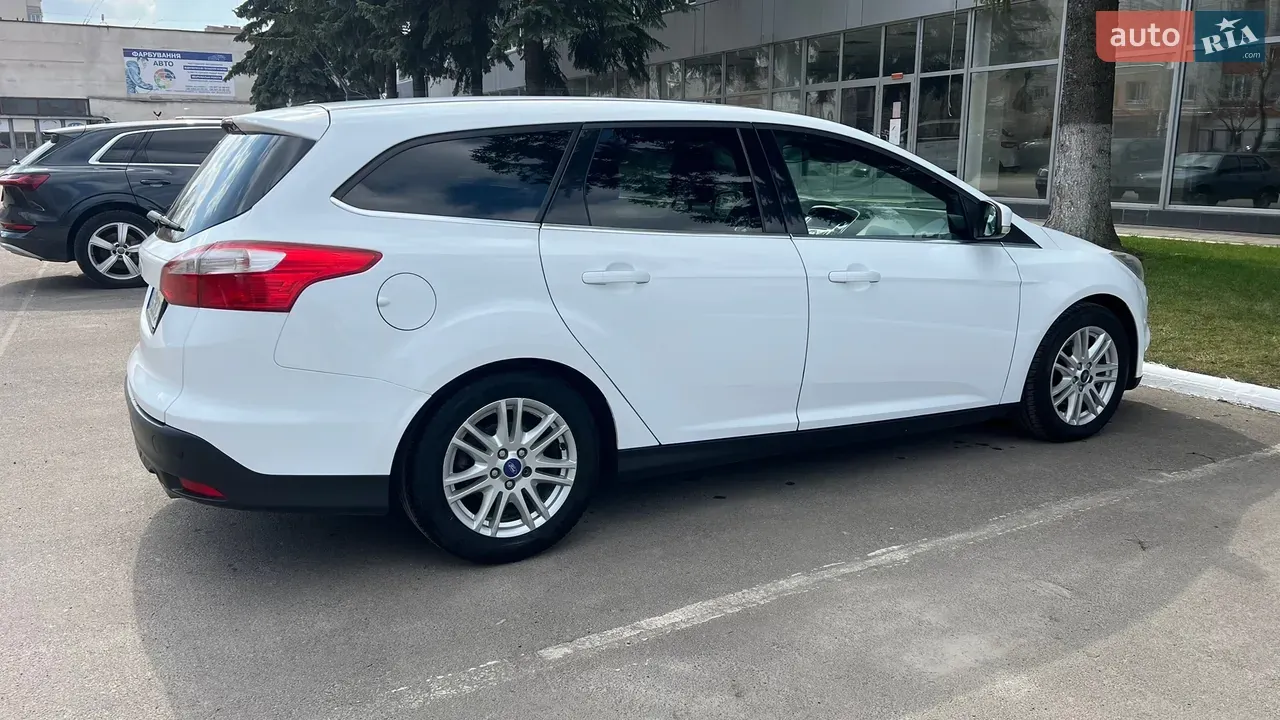 Ford Focus 2012 photo 5