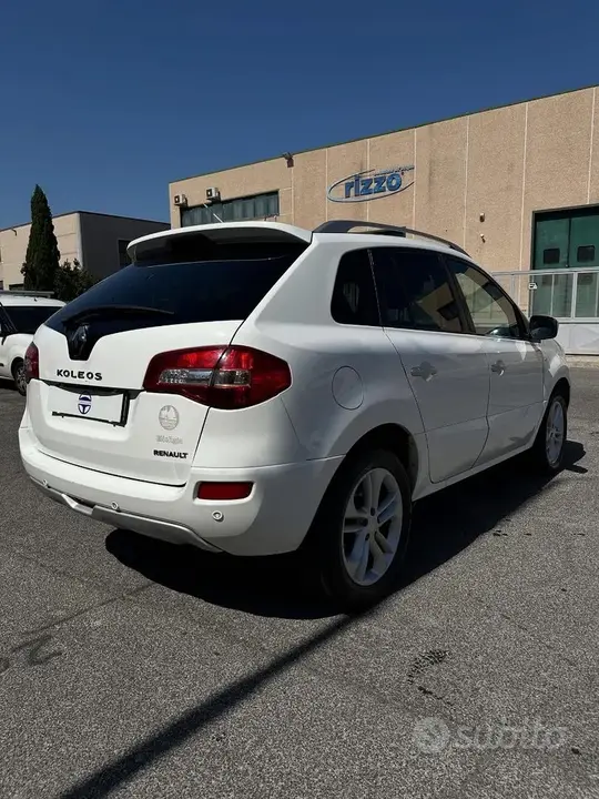 Renault Koleos 2011 photo 5