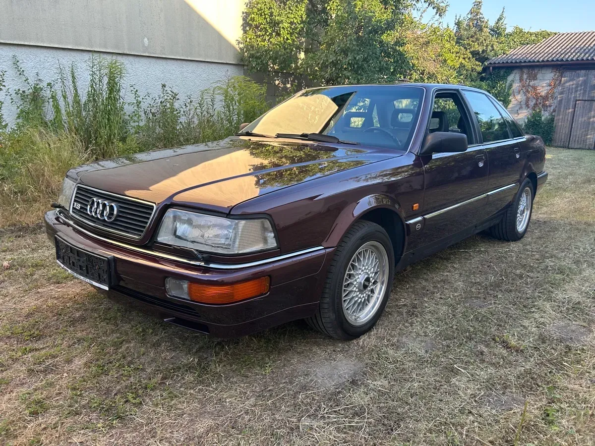 Audi V8