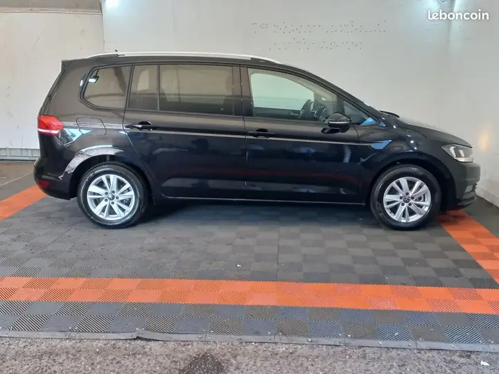 Volkswagen Touran 2024 photo 5