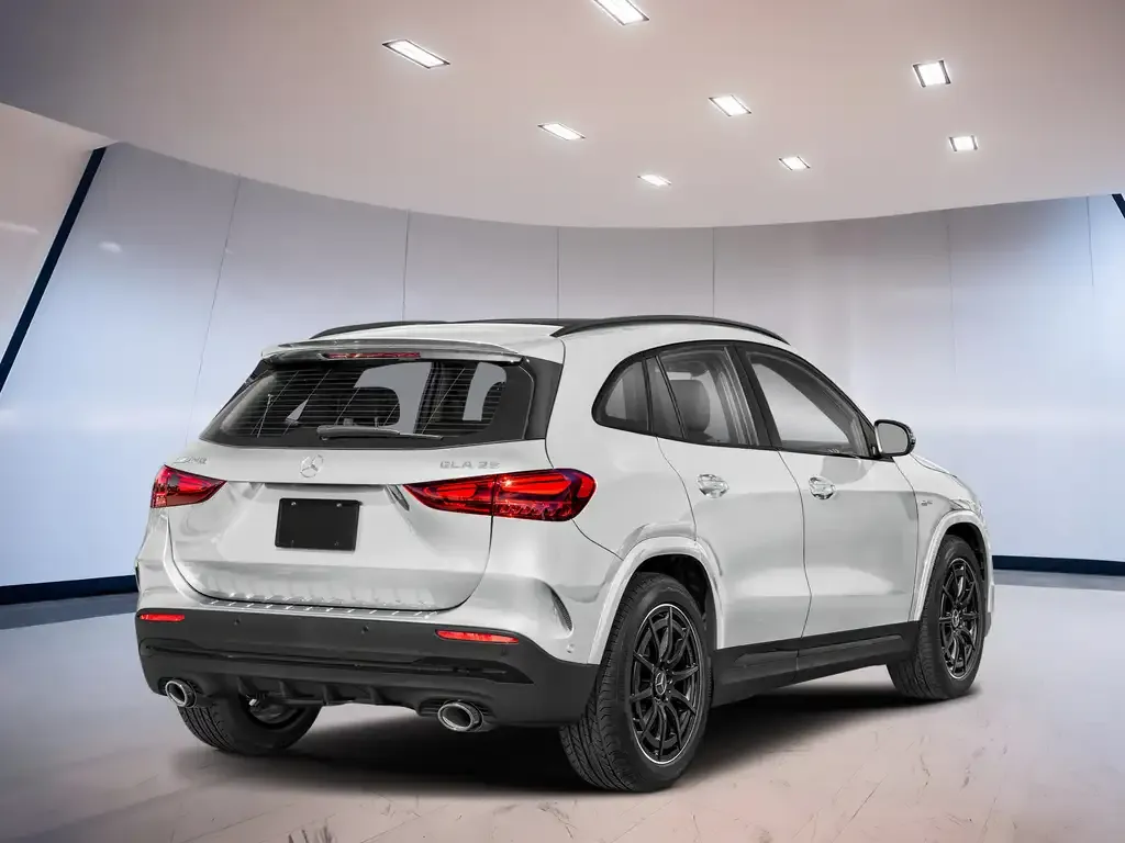 Mercedes-Benz Gla 2026 photo 2
