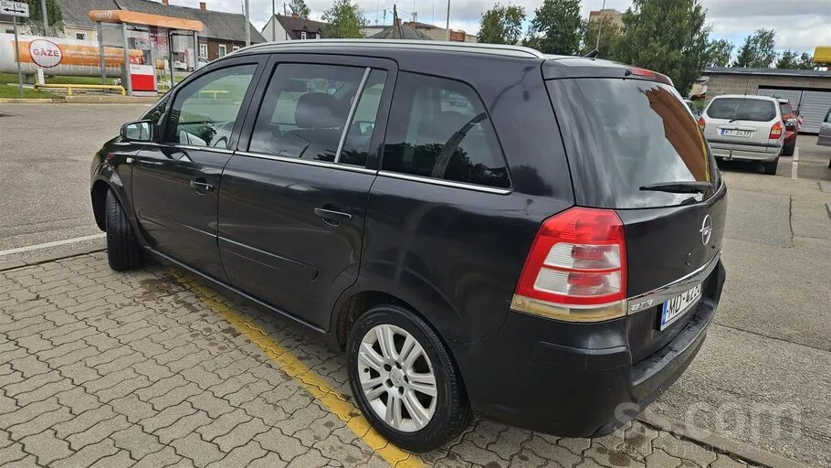Opel Zafira 2008 photo 4