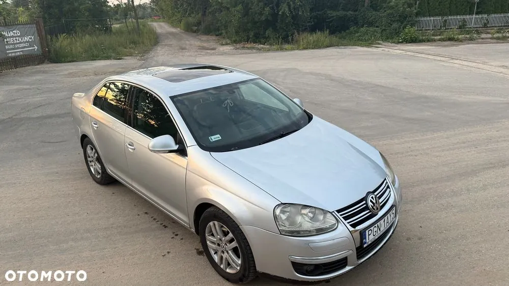 Volkswagen Jetta 2005 photo 2