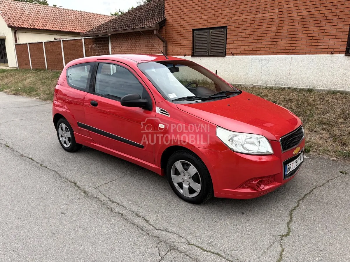 Chevrolet Aveo 2010 photo 3