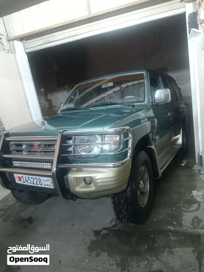 Mitsubishi Pajero 1998 photo 4