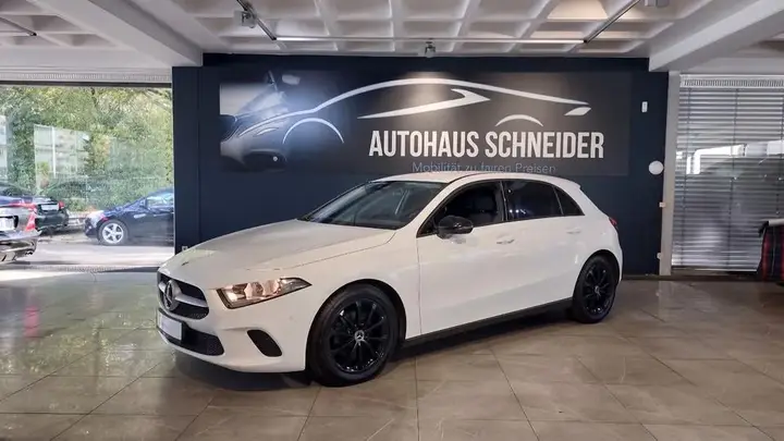 Mercedes-Benz A 200