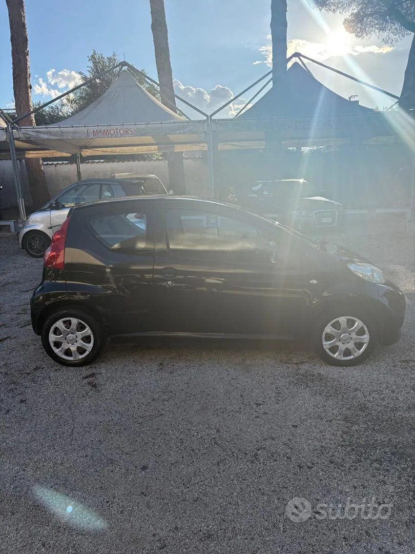 Peugeot 107 2010 photo 4