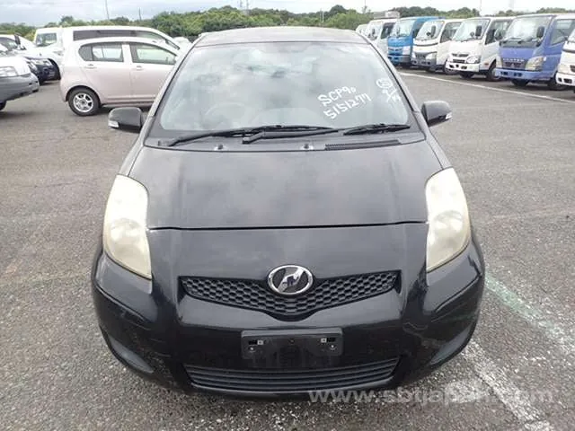 Toyota Vitz F 2010 photo 5