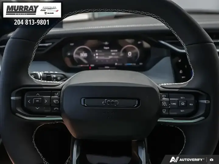 Jeep Cherokee 2026 photo 3
