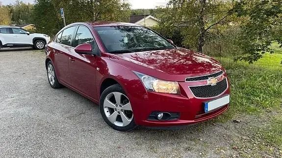Chevrolet Cruze 2011 photo 2