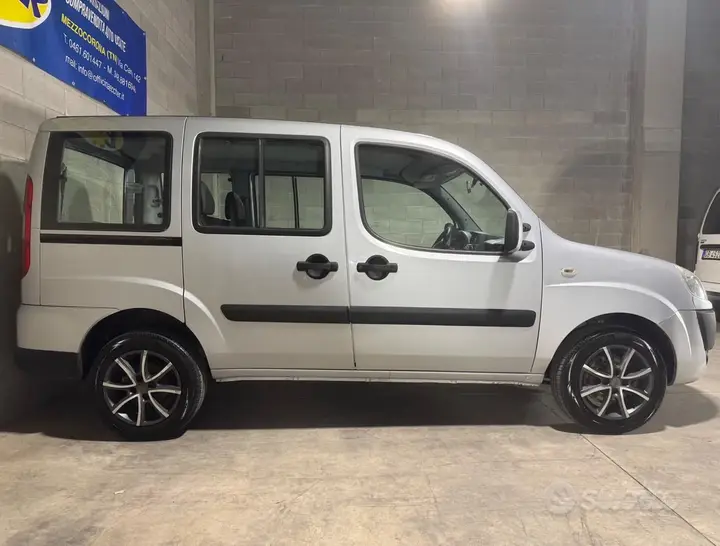 Fiat Doblo 2009 photo 4