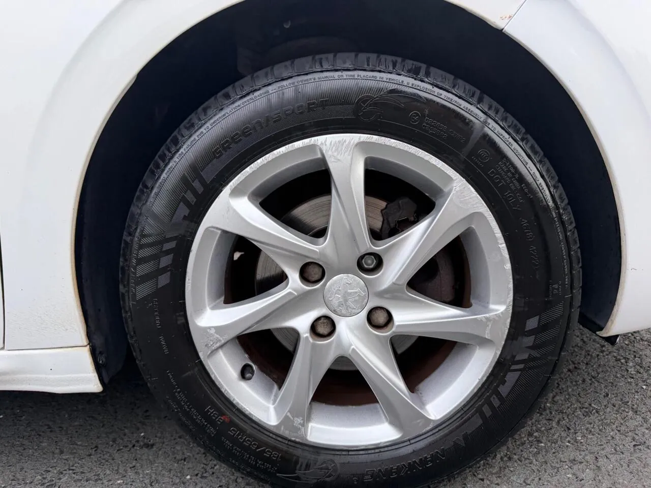 Peugeot 208 2013 photo 4