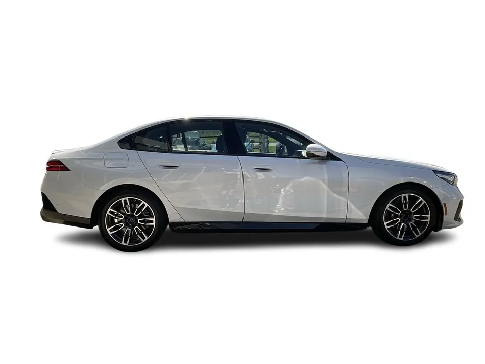 BMW 530I 2026 photo 3