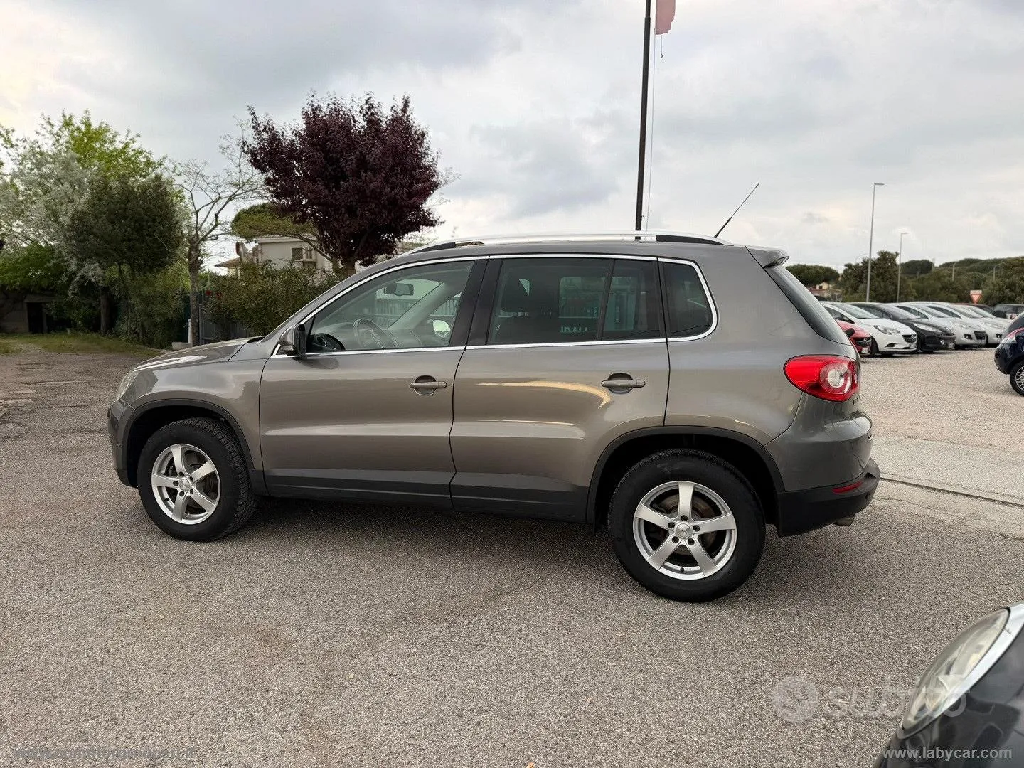 Volkswagen Tiguan 2011 photo 4