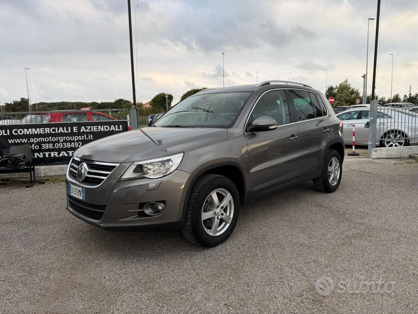 Volkswagen Tiguan 2011 photo 2