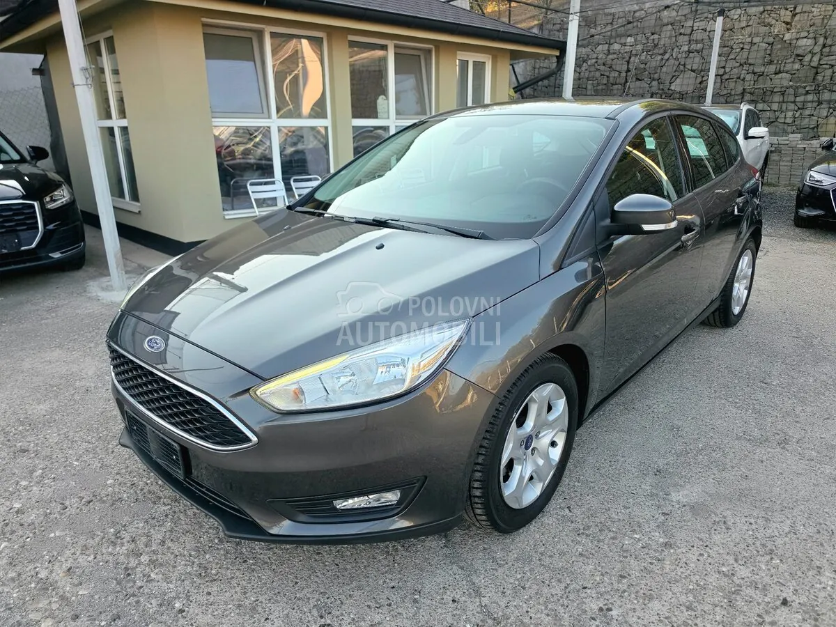 Ford Focus 2015 photo 2