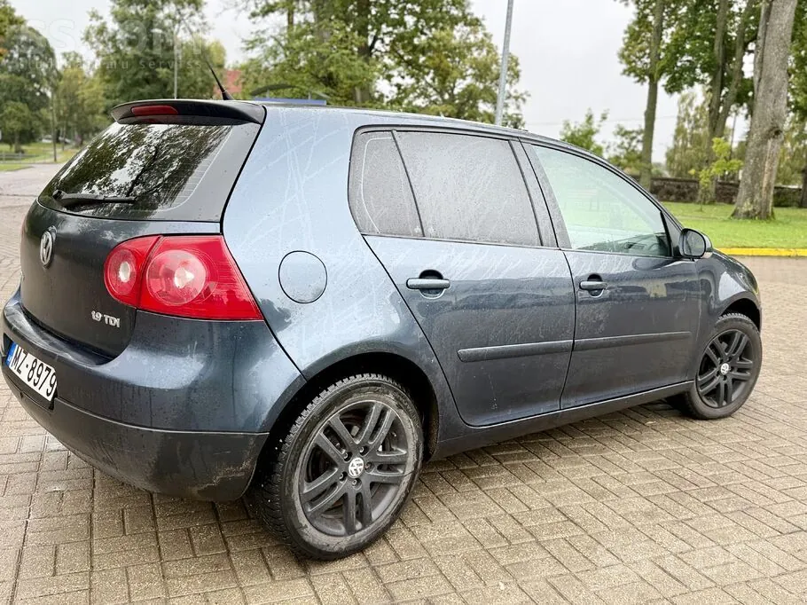 Volkswagen Golf 5 2008 photo 2