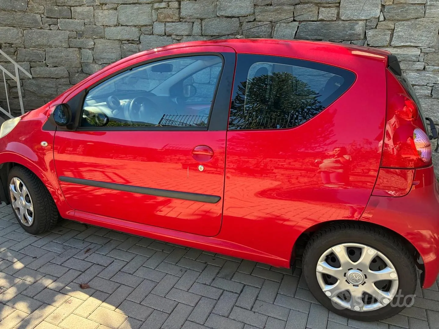 Peugeot 107 2012 photo 2