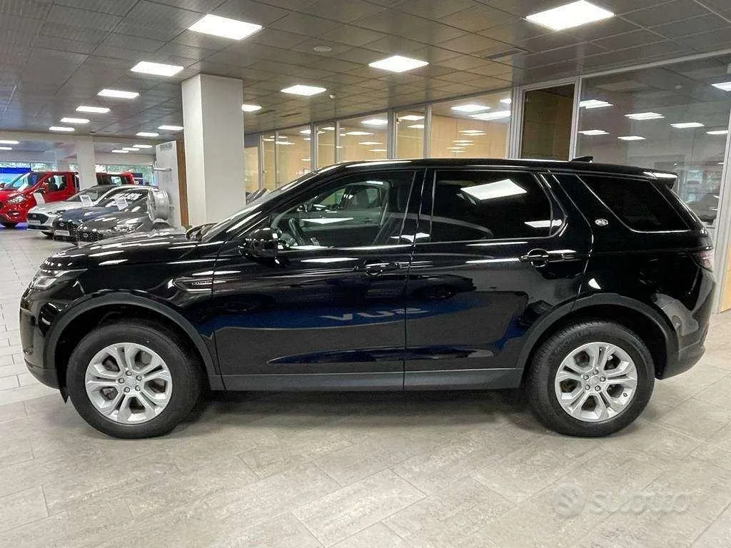 Land Rover Discovery Sport 2020 photo 4