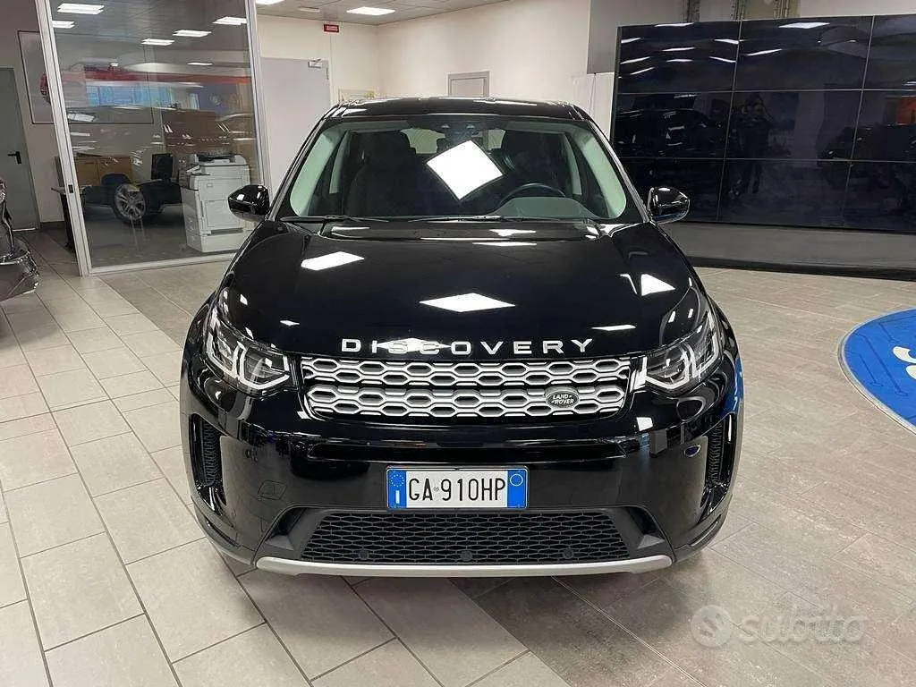 Land Rover Discovery Sport 2020 photo 2