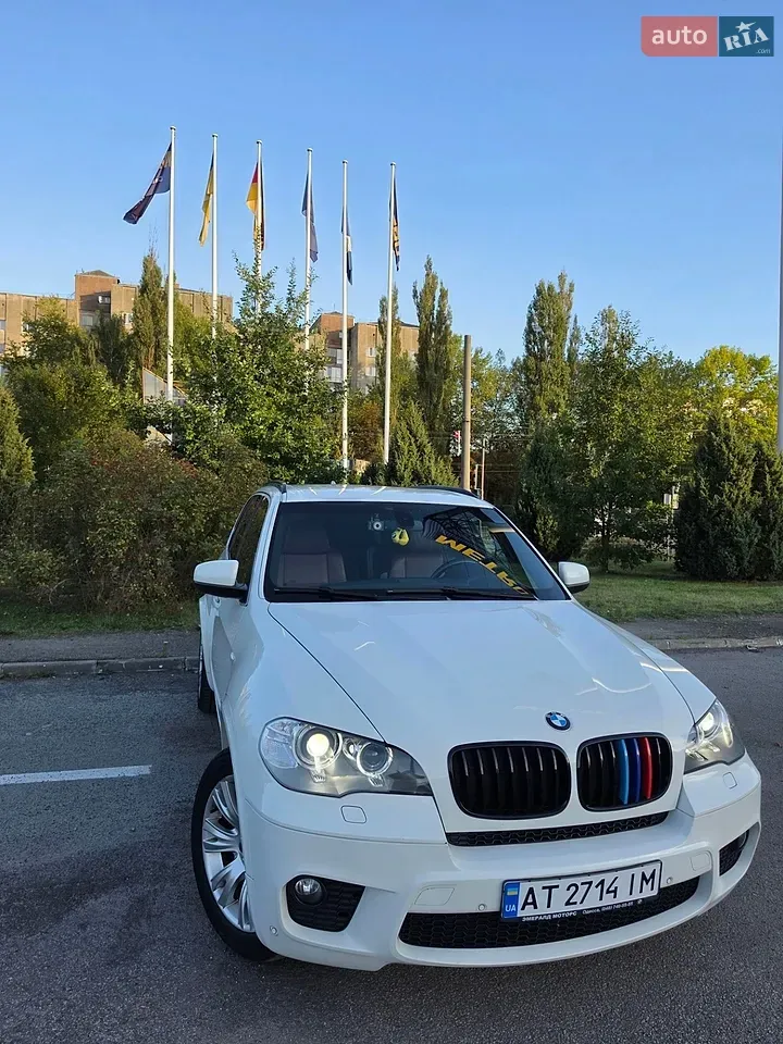 BMW X5 2012 photo 2