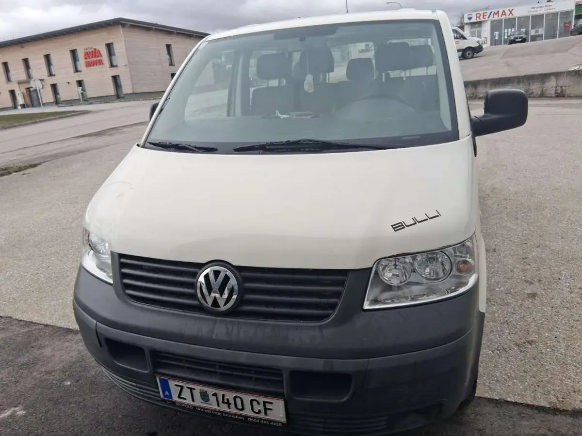 Volkswagen T5 2008 photo 2
