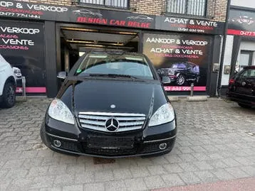 Mercedes-Benz A 180 Avantgarde 2011 photo 2