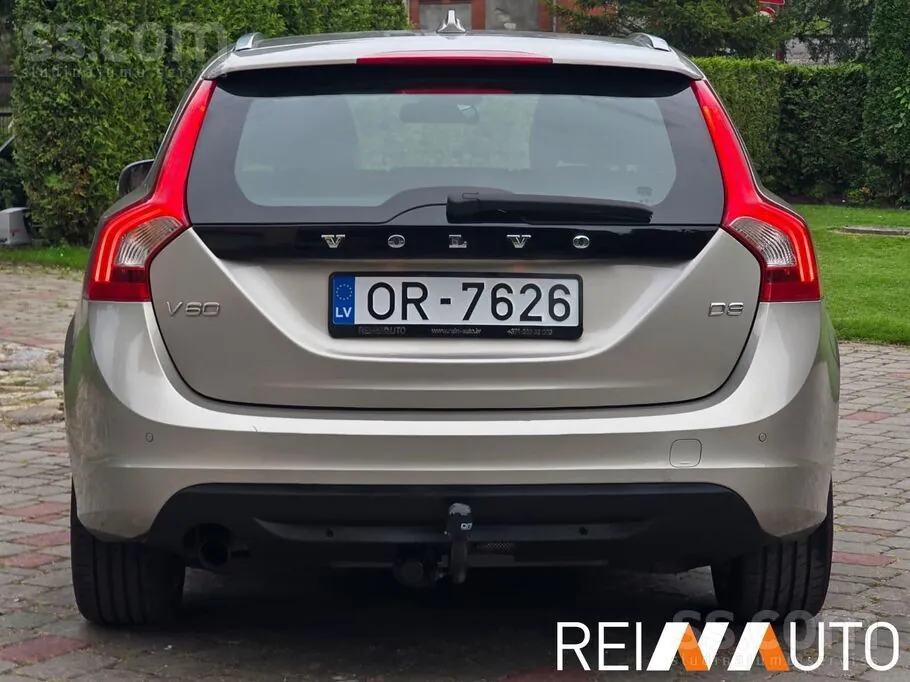 Volvo V60 2011 photo 4