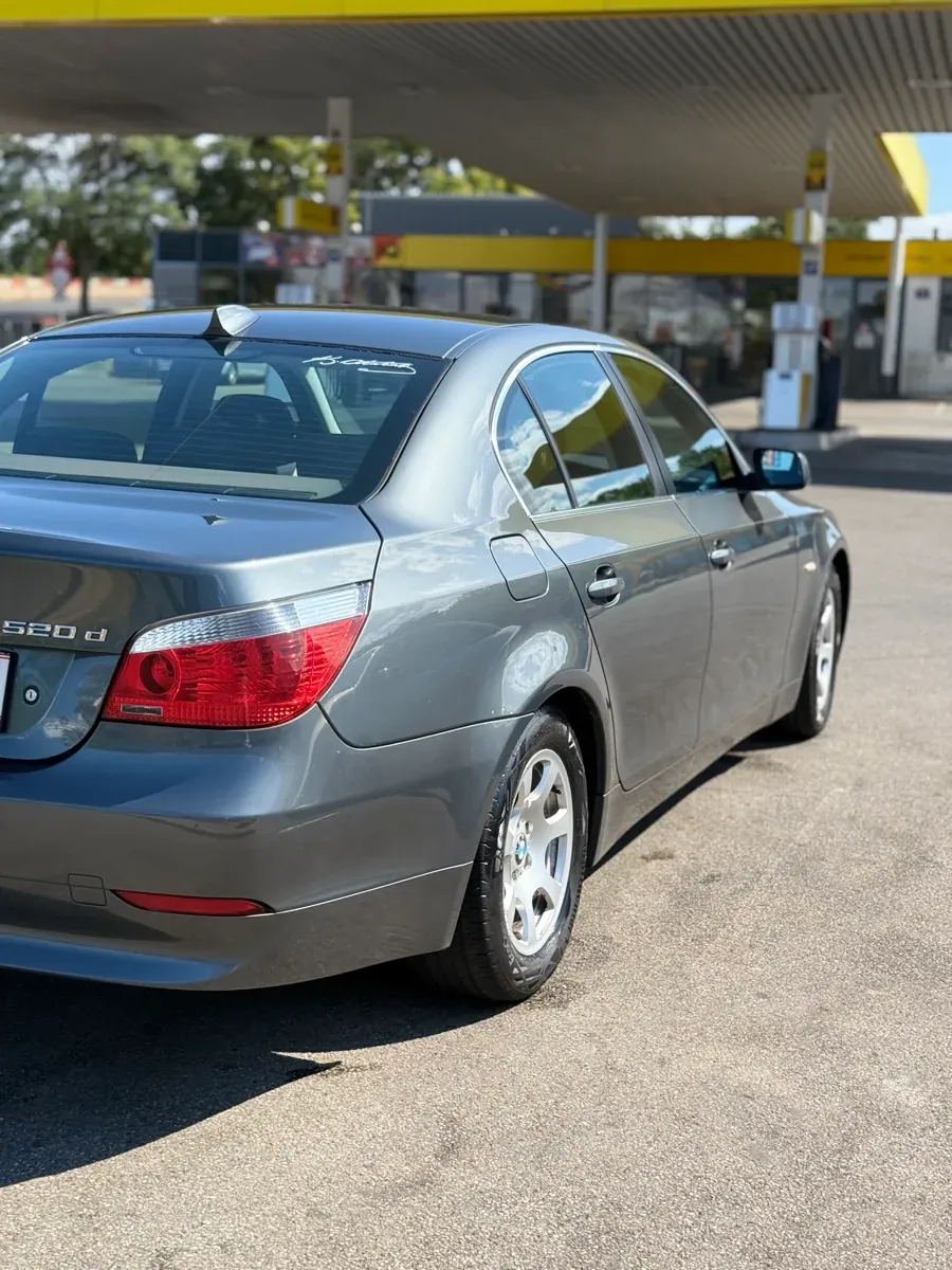 BMW 5 Series 2006 photo 3