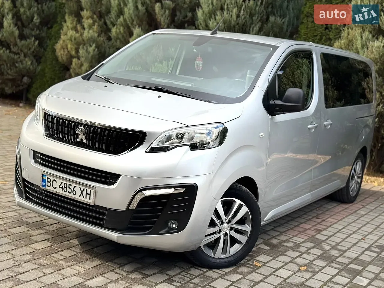 Peugeot Traveller