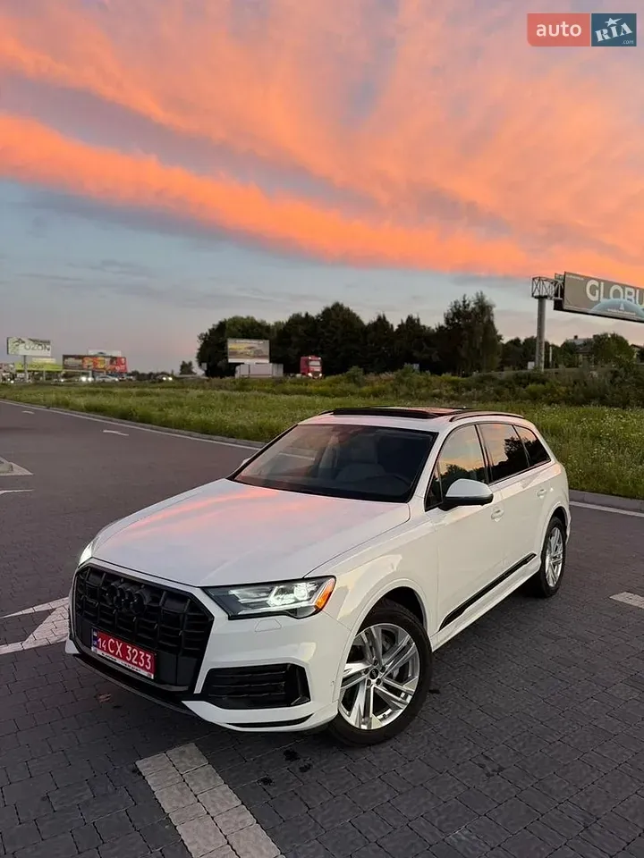 Audi Q7 2022 photo 2