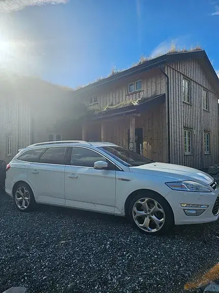 Ford Mondeo 2010 photo 2