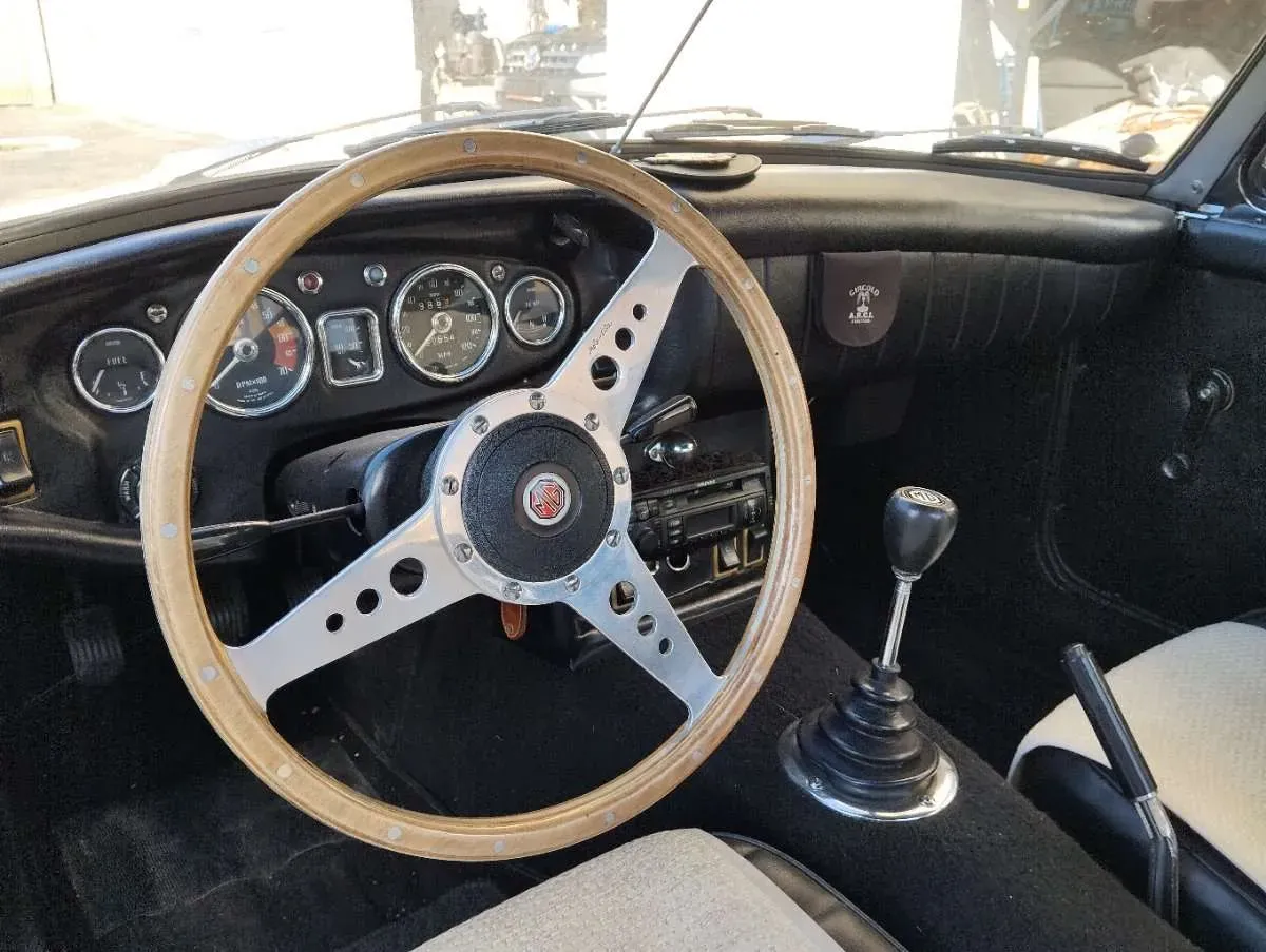 MG Mgb 1970 photo 2