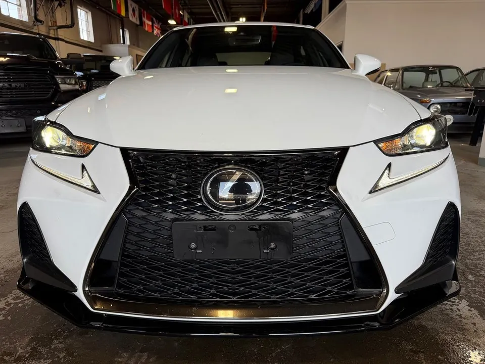 Lexus Is