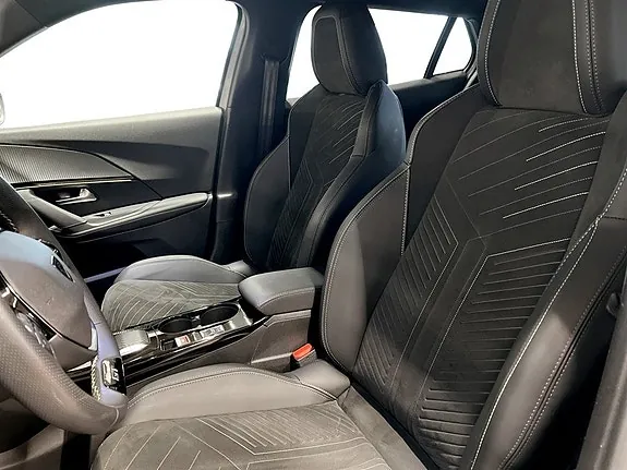 Peugeot 2008 2025 photo 5
