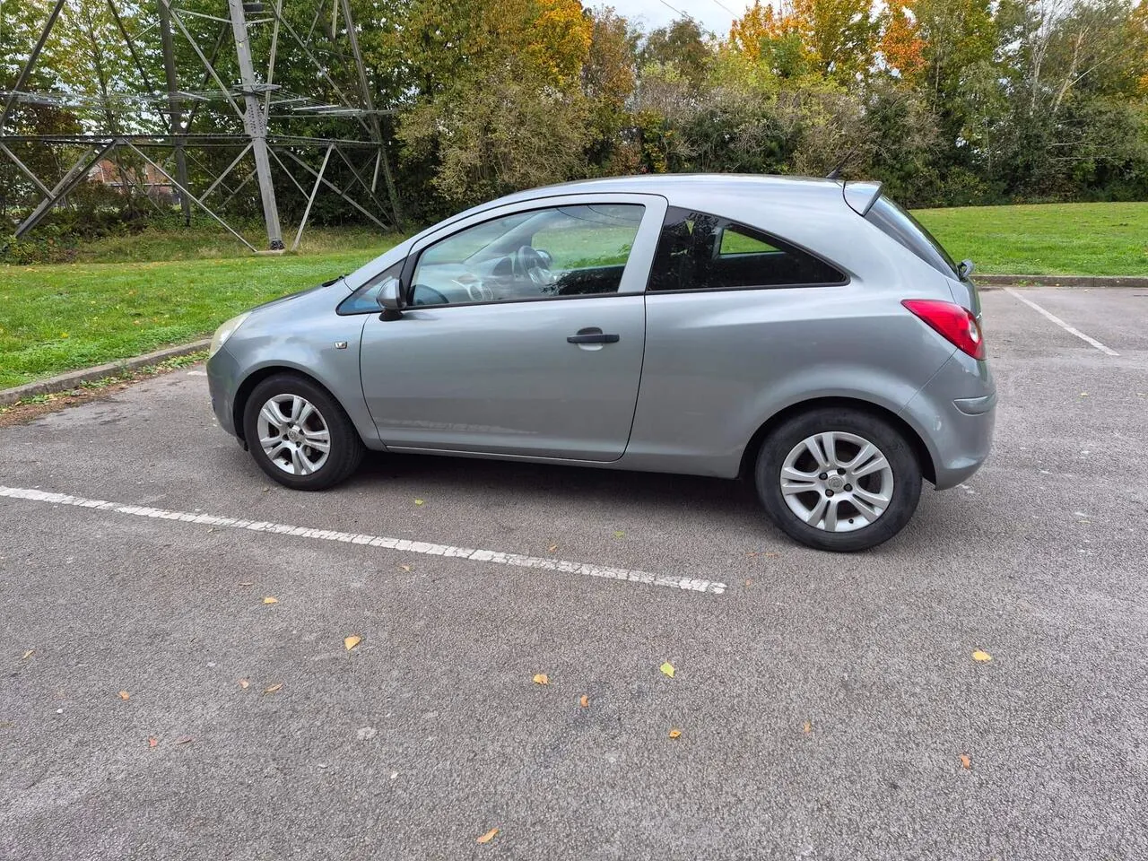 Vauxhall Corsa 2011 photo 3