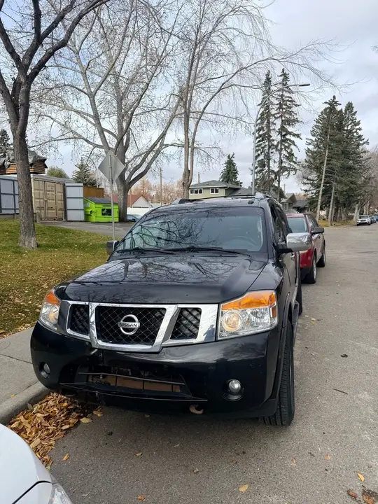 Nissan Armada 2012 photo 4
