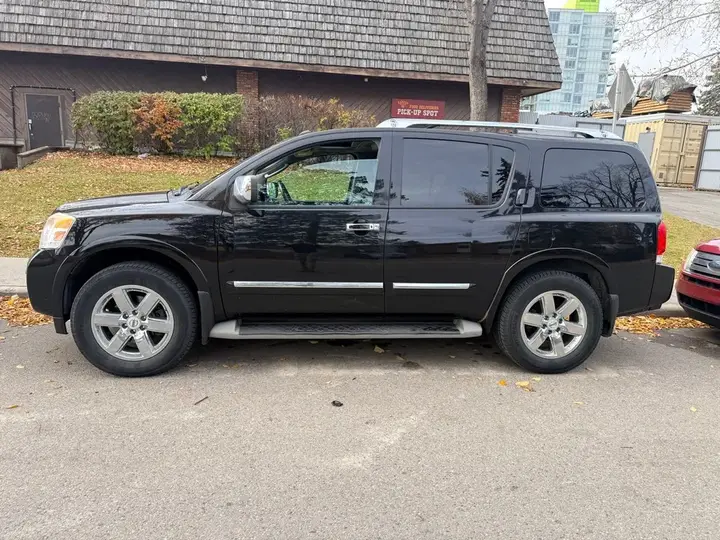 Nissan Armada 2012 photo 2