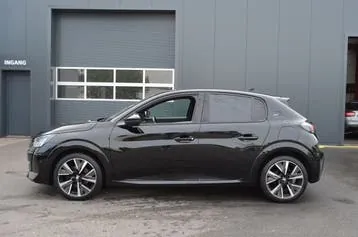 Peugeot 208 2021 photo 3