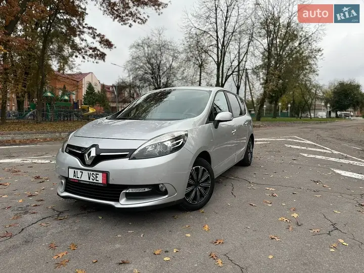Renault Grand Scenic 2015 photo 4